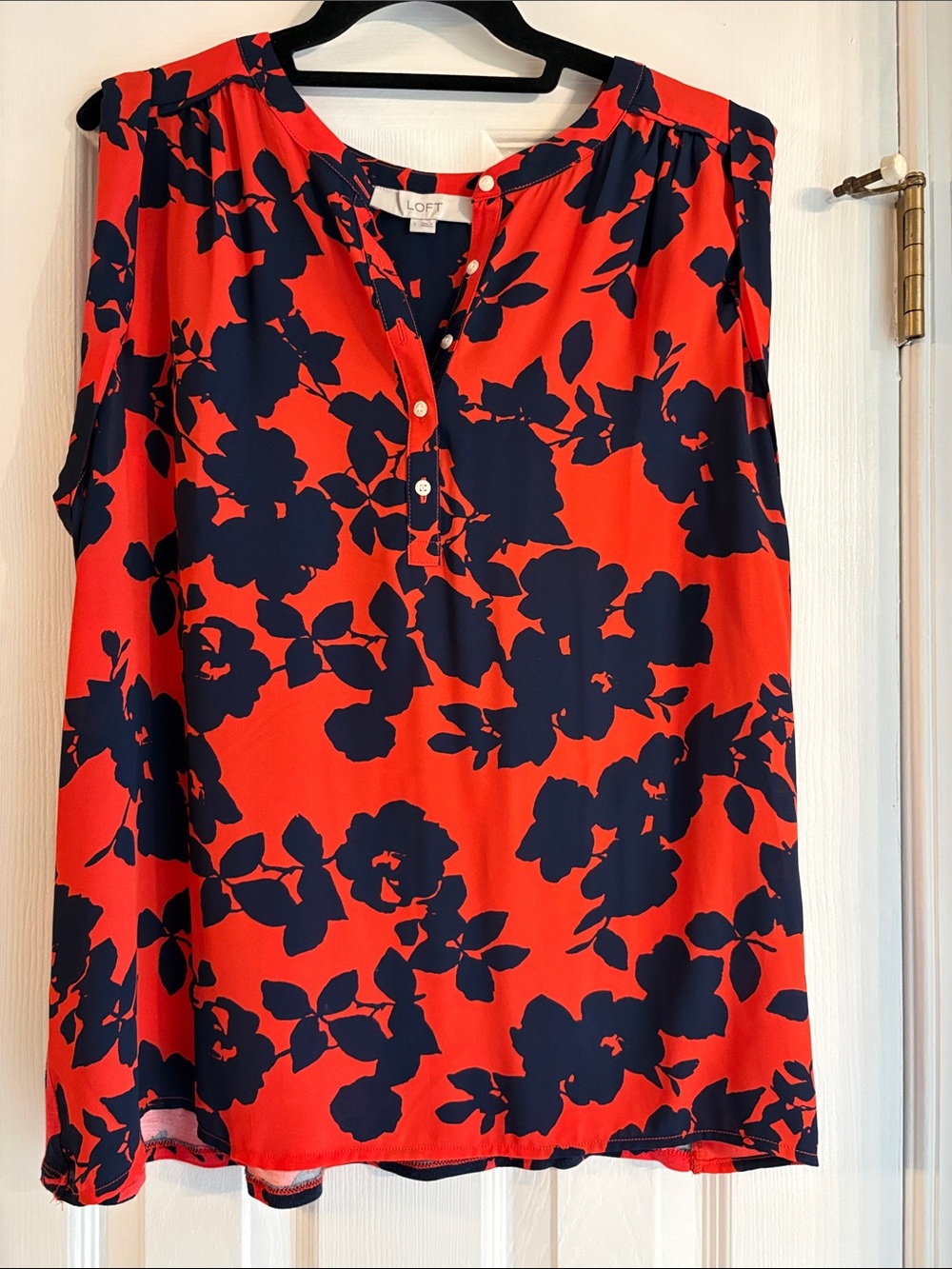 LOFT Women’s Sleeveless Floral Shell Top in Red and Navy